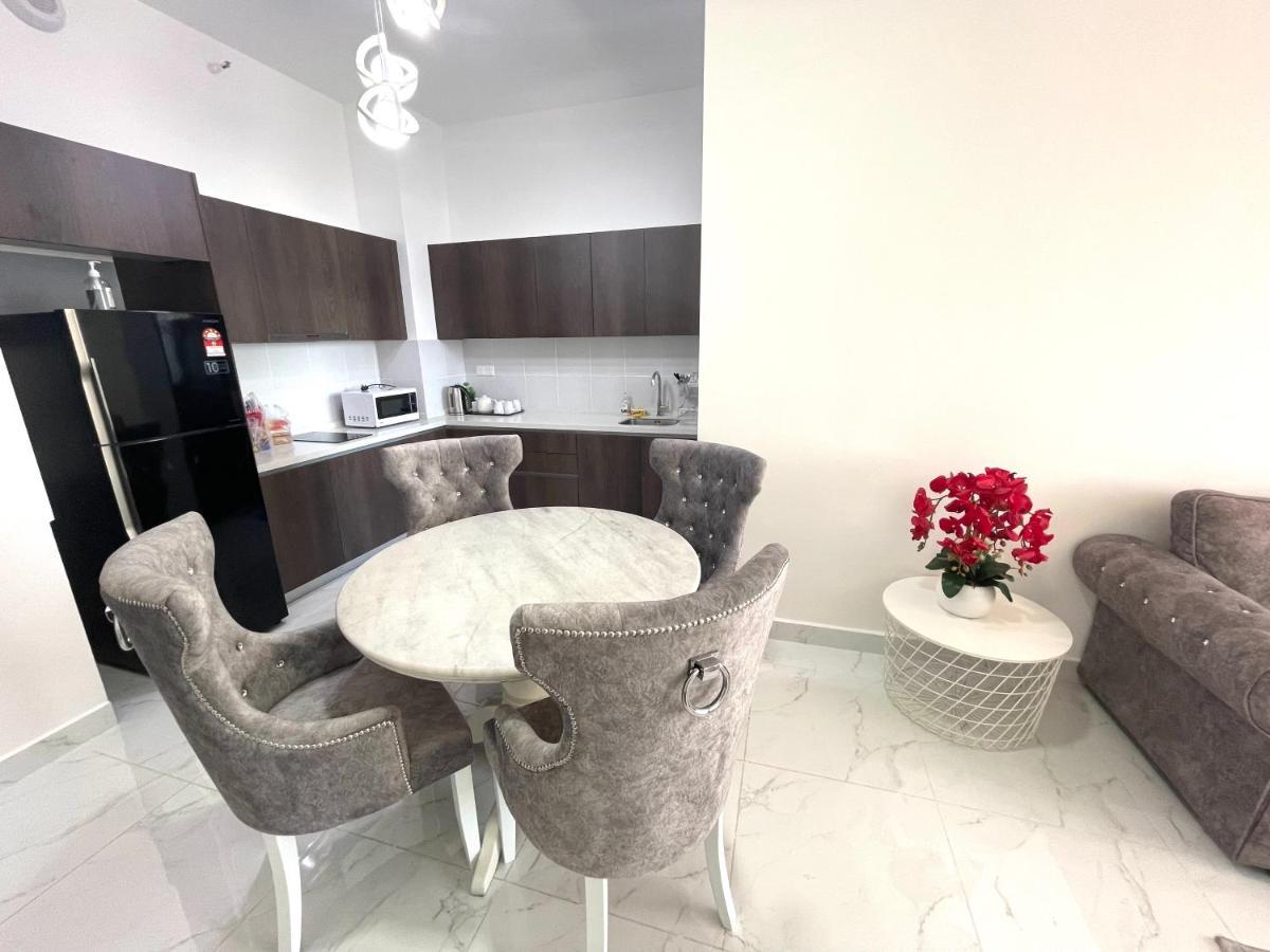 Deena Suite At Troika ,哥打巴鲁 外观 照片